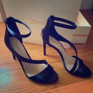 Imagine by Vince Camuto Rieta high heels size 9!!